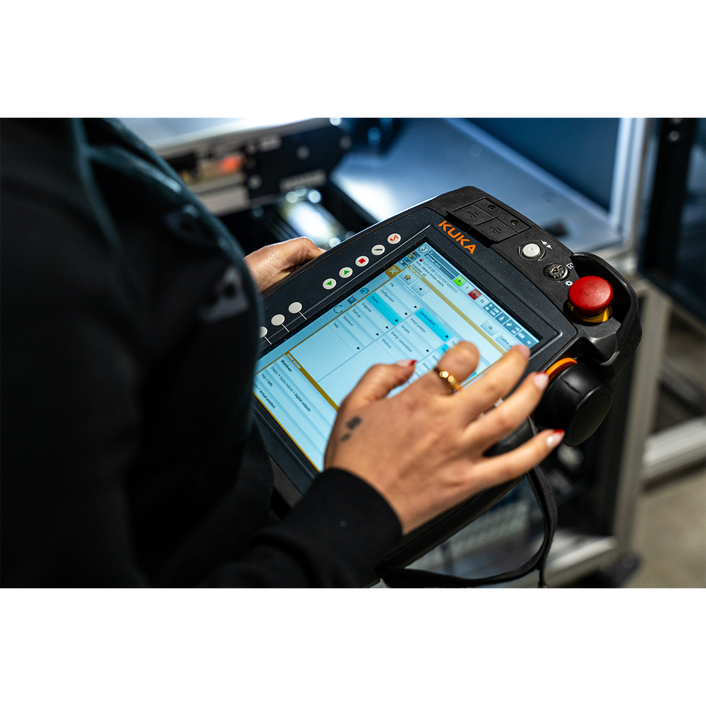 KUKA 工業機械手臂