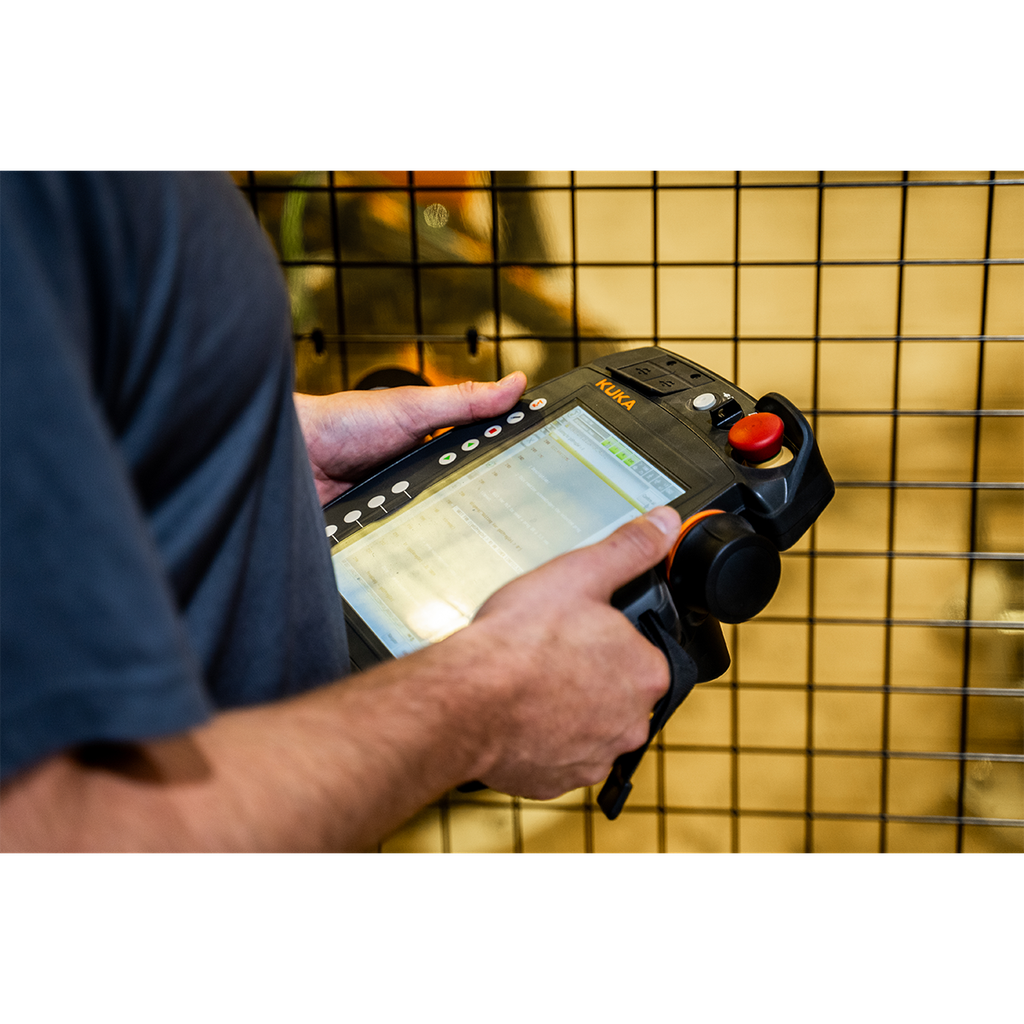 KUKA 工業機械手臂